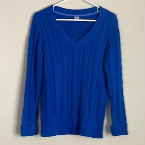 Large JCP V-neck ultramarine/royal blue sweater
